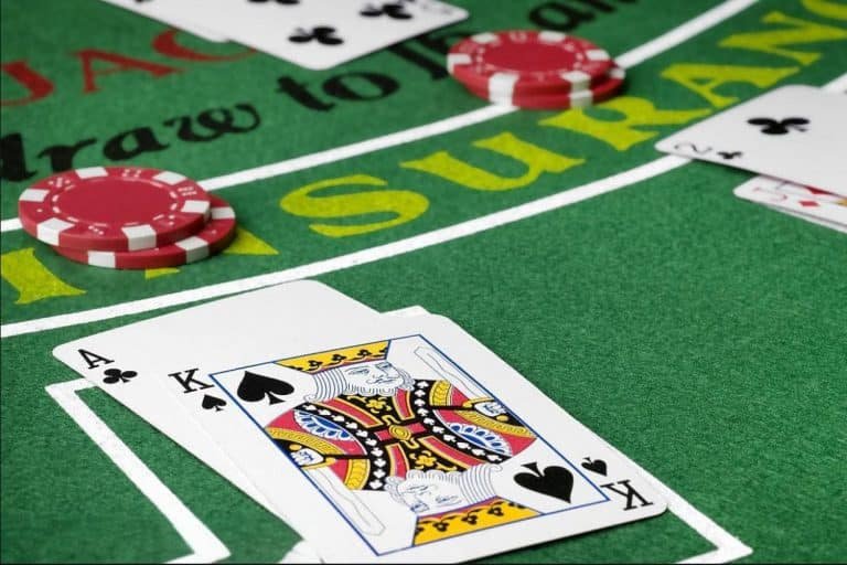 Antarmuka aplikasi neo777 dengan meja live dealer dan opsi pembayaran